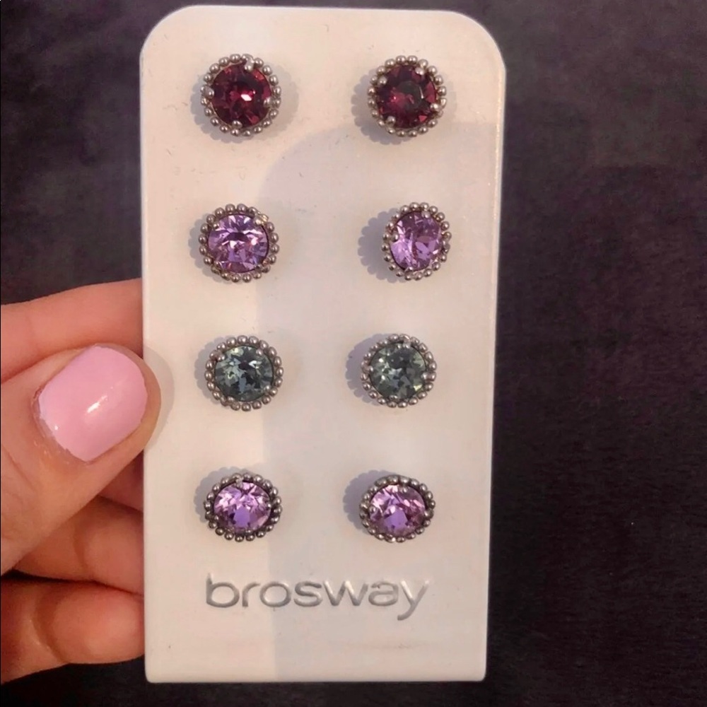 Stud Earrings made with Swarovski crystal